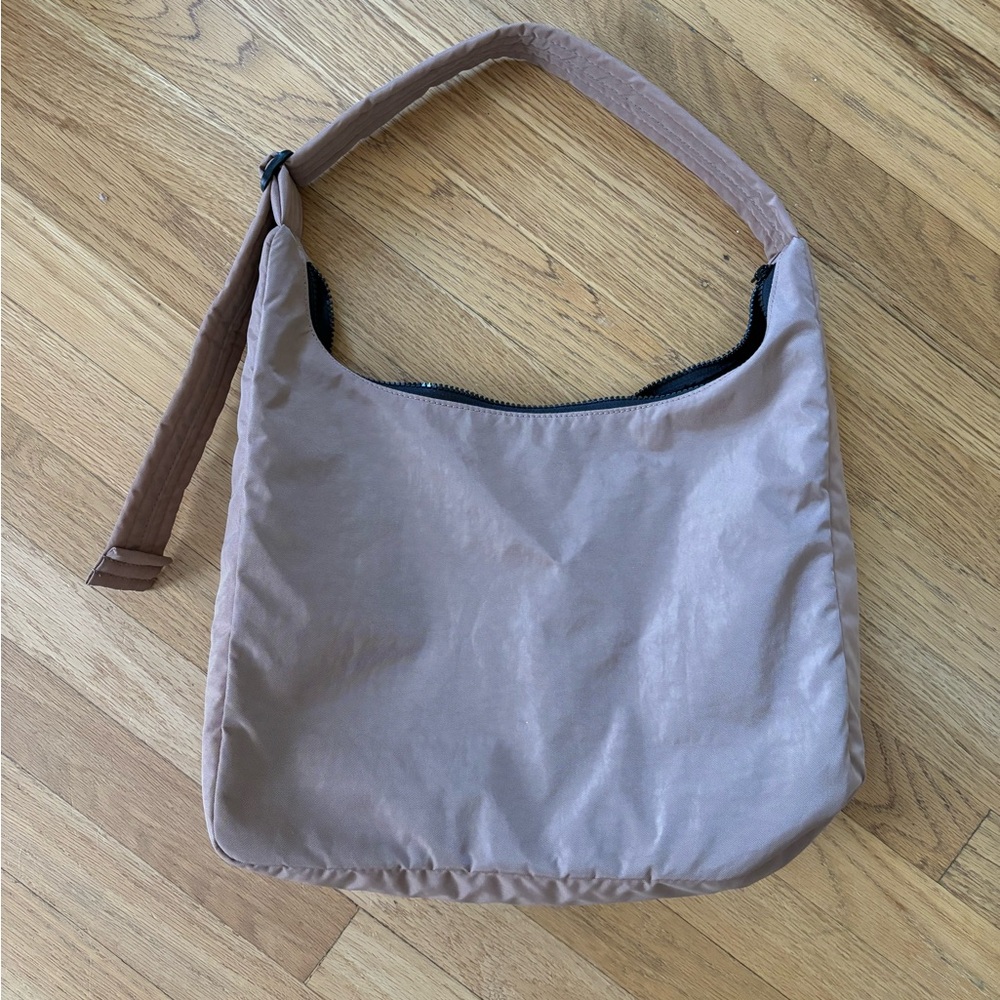 BAGGU Nylon Shoulder bag